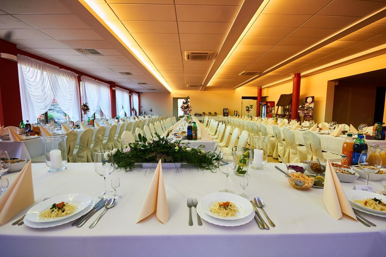Hotel Paola Kutno Dış mekan fotoğraf